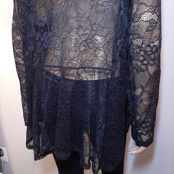 🍁 MICHEL STUDIO Sheer Lace Scoop Neck Long Sleeve Peplum Top Black Stretchy - Picture 5 of 10